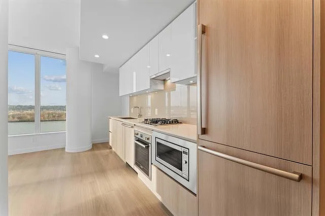 1 bed, 536 sqft, $2,200 — Photo 4