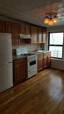 Rented by Brooklyn Bridge | media 13