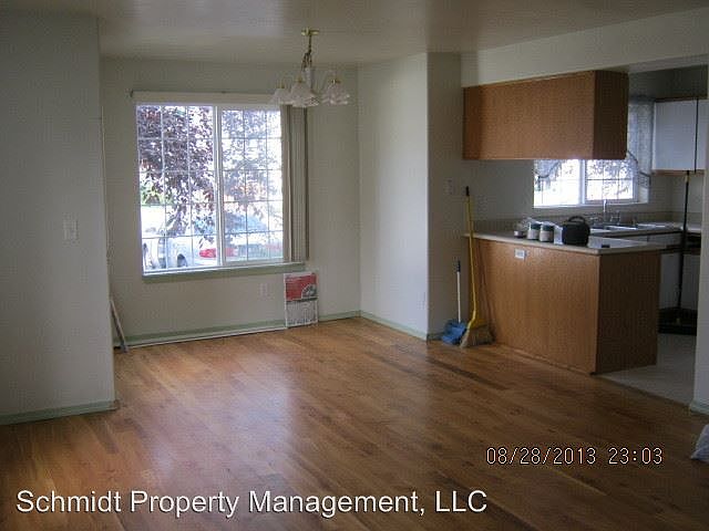 1st image of 3018D W Villard St
