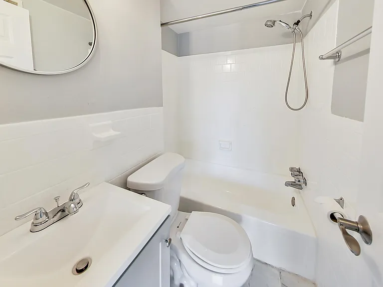 604 Longfellow St NW #303 — Photo 12