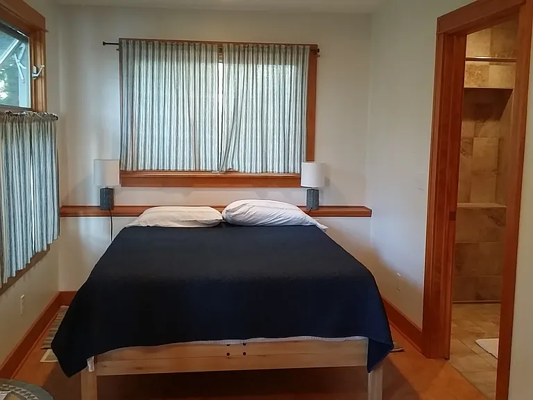 411 Crest Dr — Photo 11