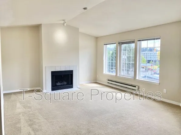 9525 NE 180th St, Bothell, WA
