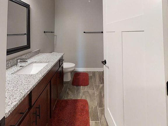 5th image of 1601 Hoel Ave #112