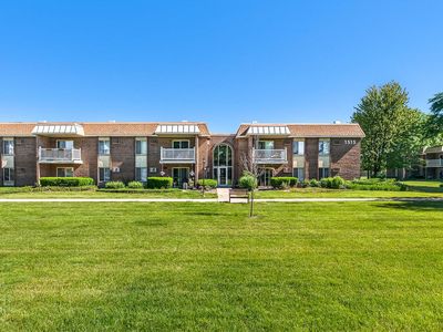1515 E Churchill Dr Unit 206, Palatine, IL, 60074