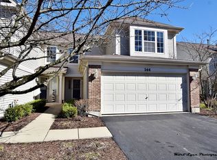 144 Red Rose Dr, St Charles, IL 60175