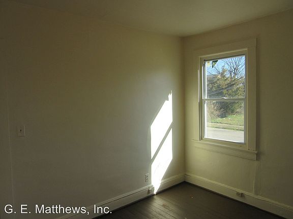5th image of 1347 Oakdale Ave