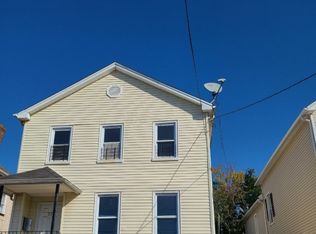 77 Fulton St, Elizabethport, NJ 07206