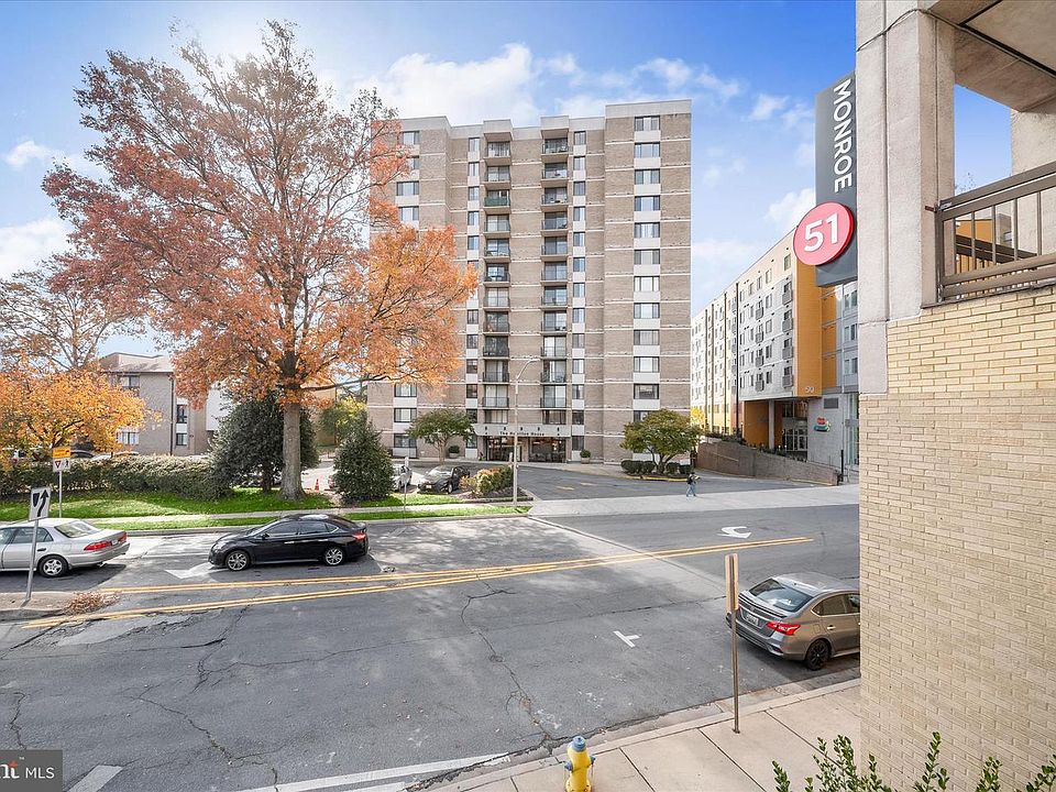 1st image of 4 Monroe St APT 810