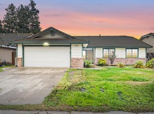 909 N Rosemore Ave, Modesto, CA