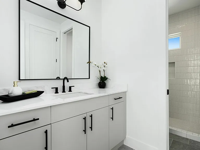 1119 Fairmount Ave — Photo 32