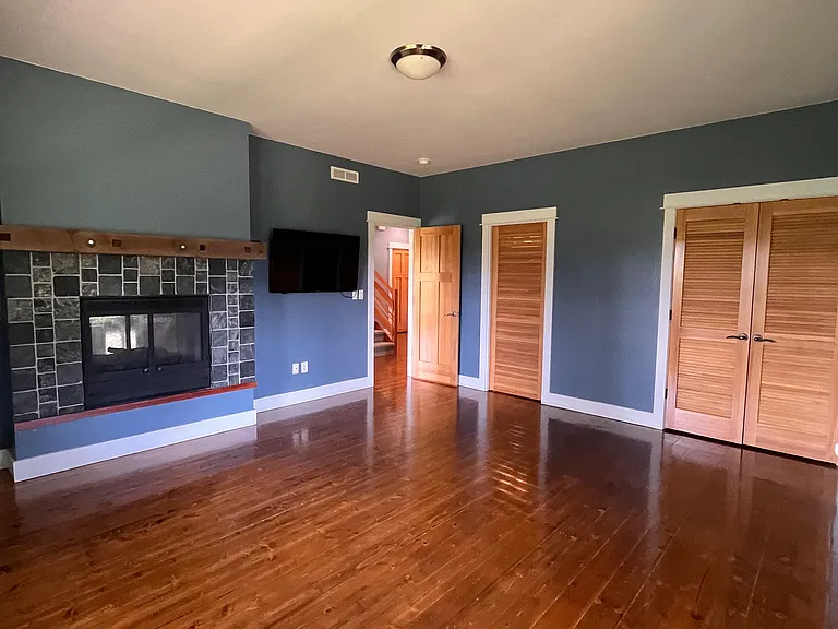 55219 Huntington Rd — Photo 48