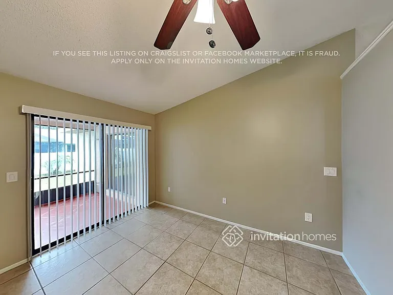 2297 Cork Oak St E — Photo 12