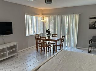 90 Isle Of Venice Dr #1, Fort Lauderdale, FL 33301