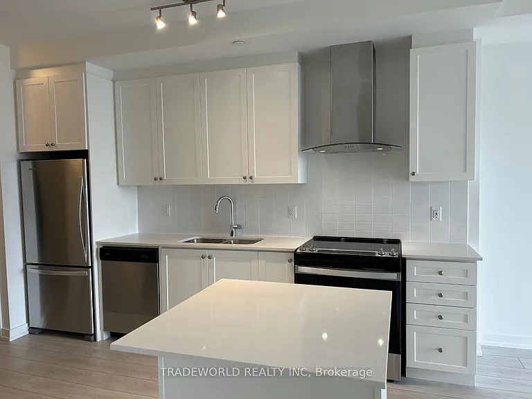 55 Duke St W #315 — Photo 4