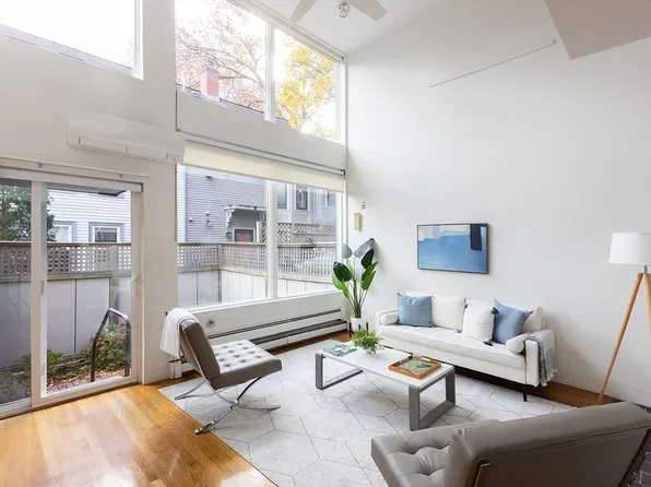 2 Ellery Sq, Cambridge, MA 02138