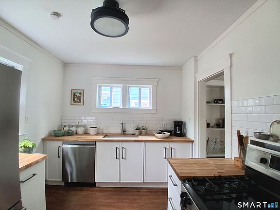 3rd image of 38 Francis Avenue