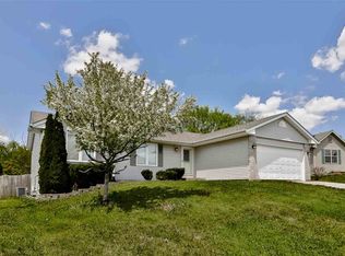 3244 Citadel Dr, Rockford, IL 61109