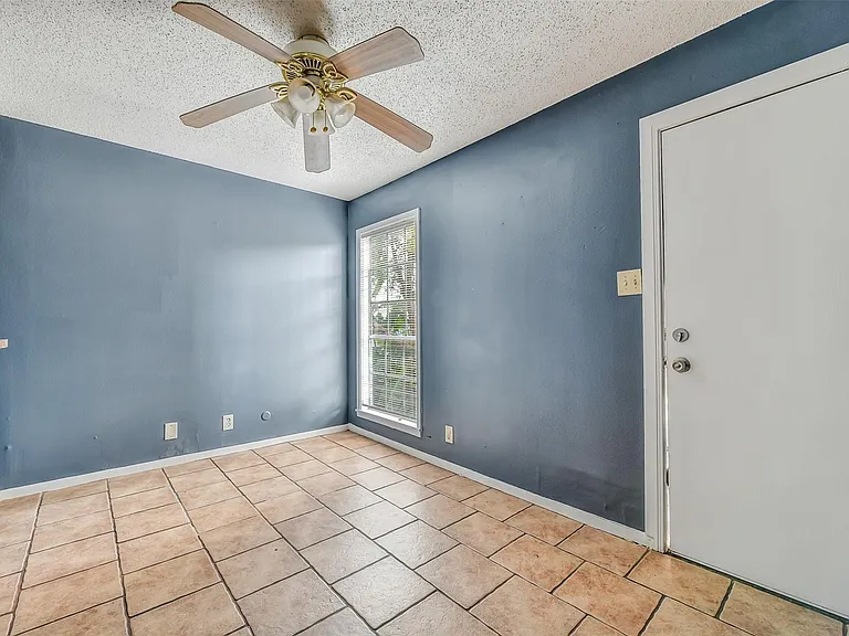 1817 Biovu Dr — Photo 12