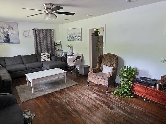 2nd image of 75 E 8th Ave