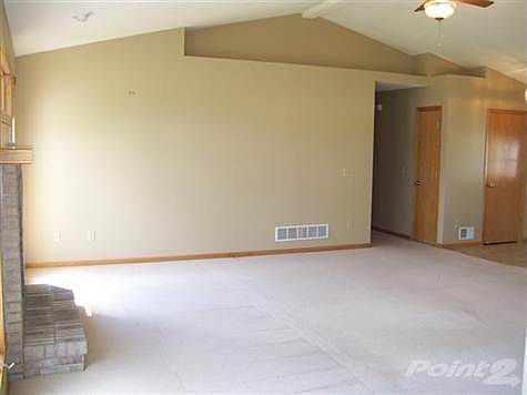 5th image of 3746 Labrador Dr