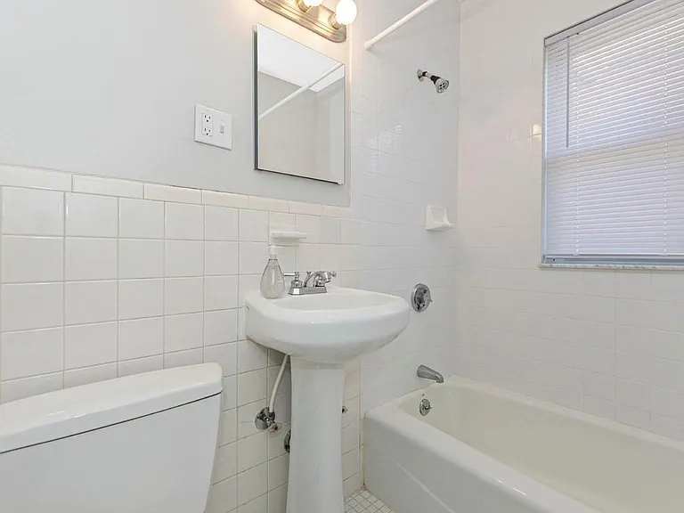 549 Main St #2 — Photo 14