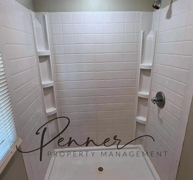 2406 S Lees Summit Rd — Photo 5