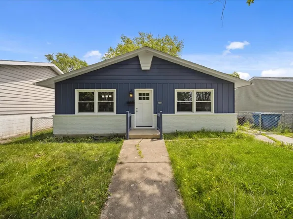 3237 Phillips Ave, Steger, IL 60475