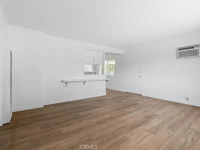 5351 Maitland St #3 — Photo 10