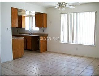 1st image of 981 Betty Ln
