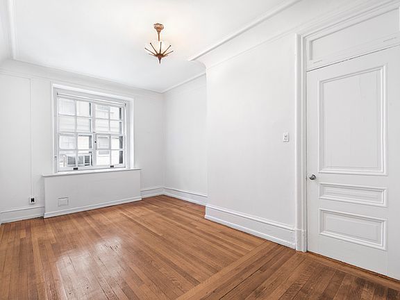 3rd image of 2109 Broadway #14/157