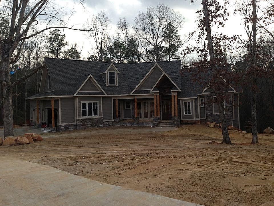 2nd image of 141 Drake Hill Dr