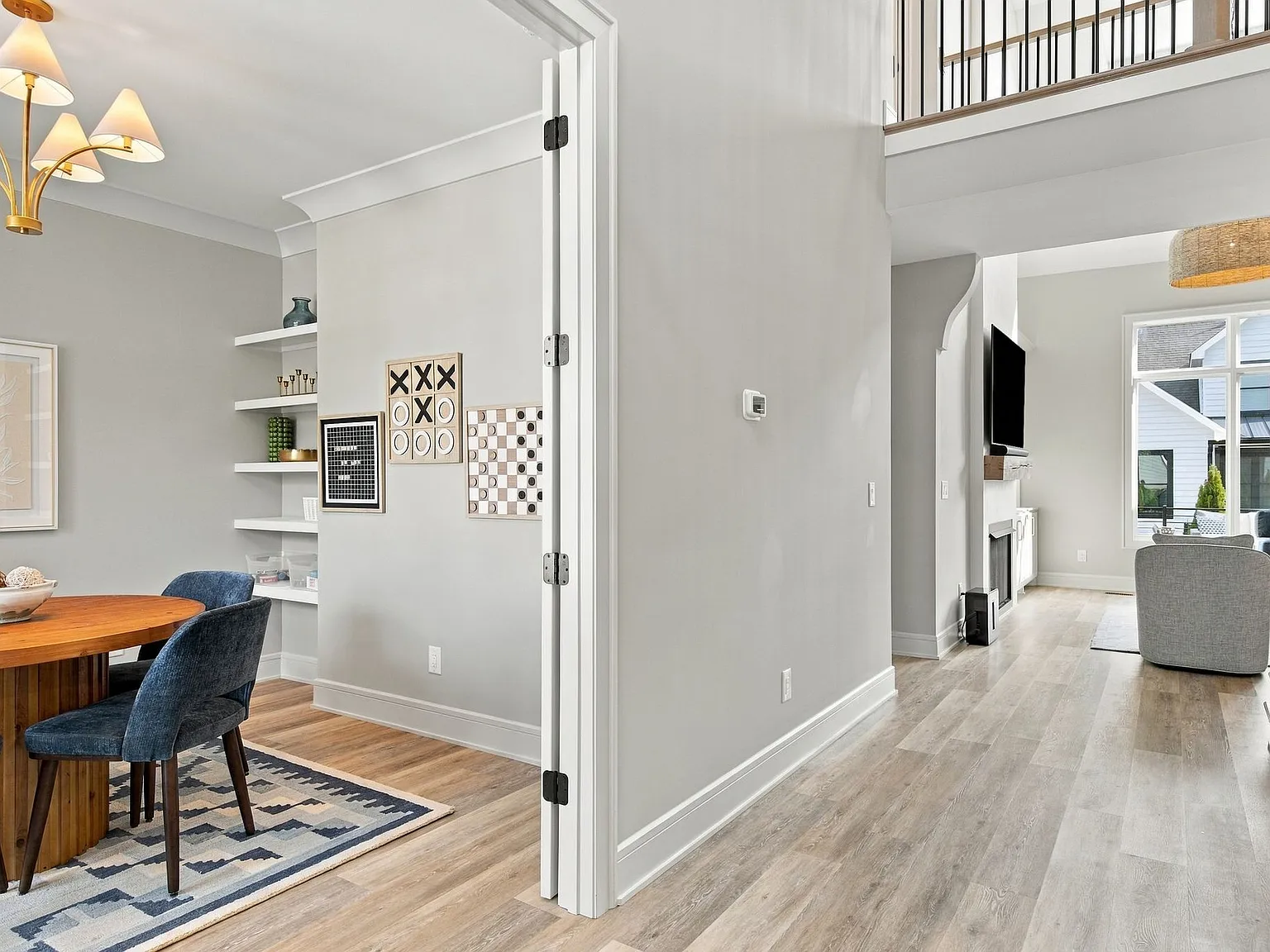 4 bed, 3.5 bath, 3034 sqft, $4,200 — Photo 4