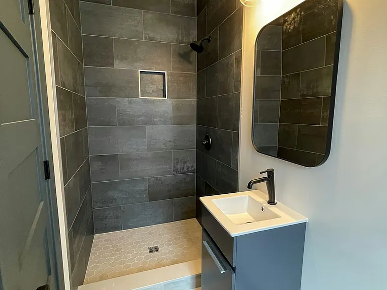 555 N Lawrence St #2R — Photo 11