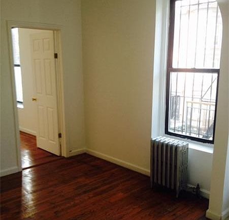 5th image of 722 Degraw St