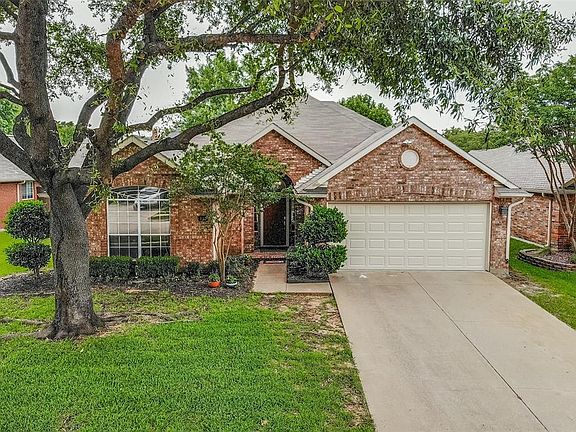 2nd image of 804 Wood Duck Way