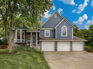 2412 SW Coldwater Cir, Lees Summit, MO 64082