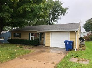 1323 W Kimberly Rd, Davenport, IA 52806