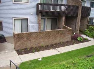 2705 Leona Ln, Coraopolis, PA 15108