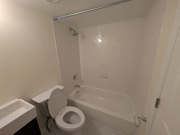 13th St NW — Photo 8