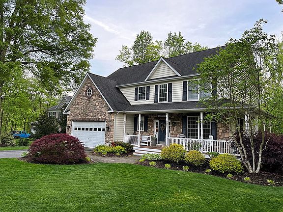 4th image of 446 McBride Ln