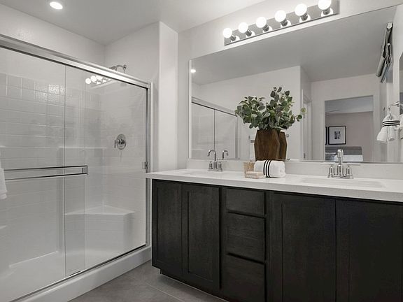 Cambridge Primary Bathroom