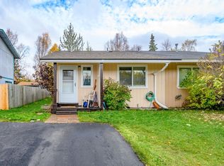 8361 Stratton Cir, Anchorage, AK 99507