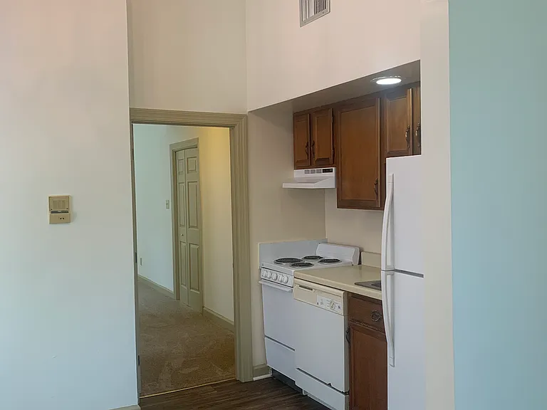 414 Middle St #I — Photo 6
