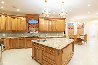 Sold by Robert DeFalco Realty