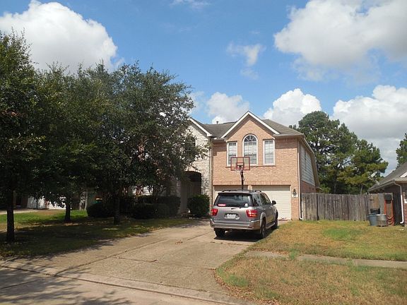 2nd image of 10427 Sanibel Falls Ct