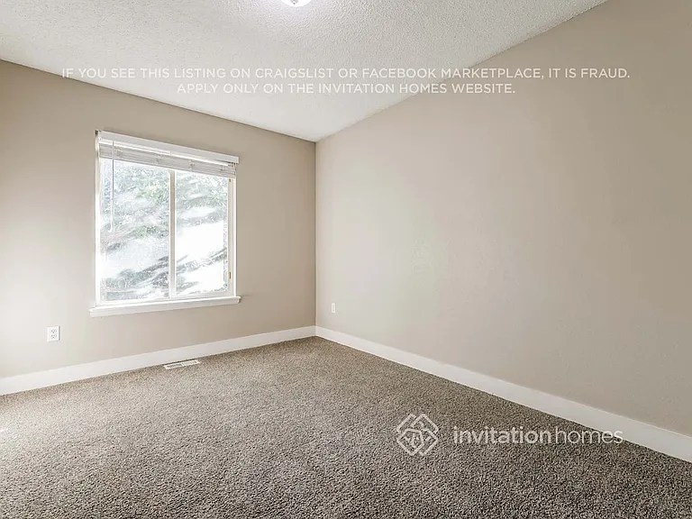 1424 W 132nd Pl — Photo 15