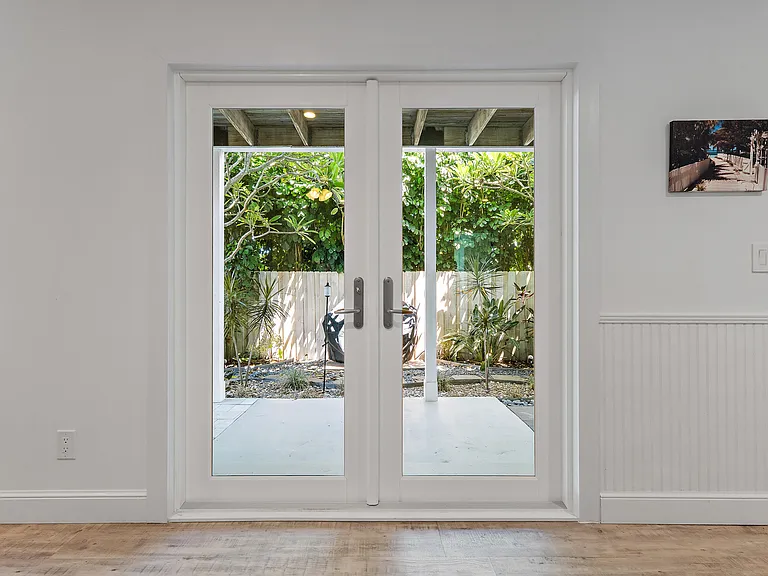 3463 Canal Ct — Photo 38