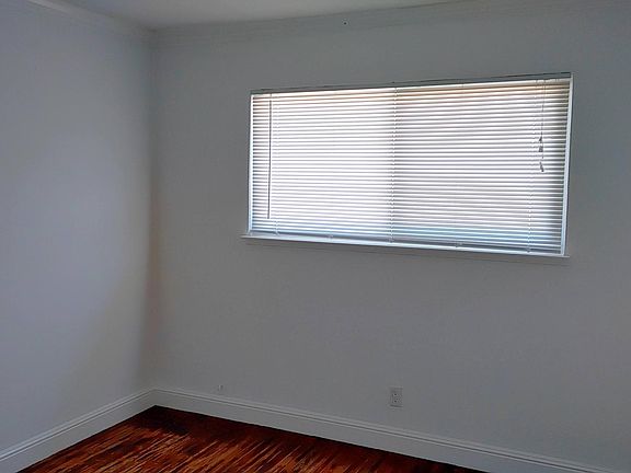 3rd image of 1651 Belinda Way