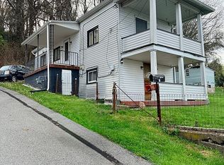 1101 1/2 Oakland Ave, Charleroi, PA 15022