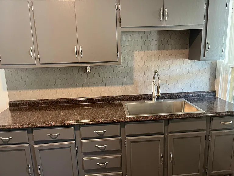 1421 5th St NE #3 — Photo 1